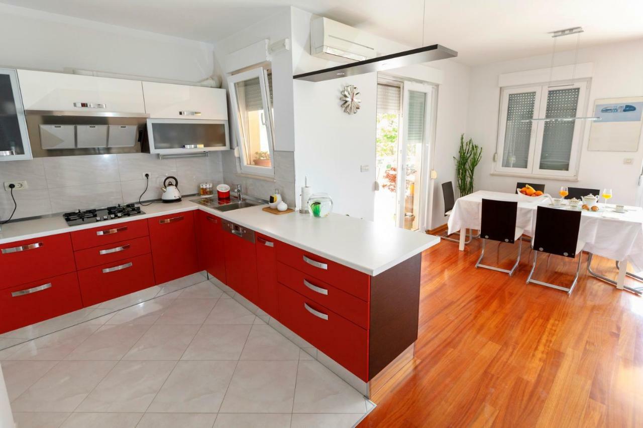 Luxury Villa Castrum Kaštela Extérieur photo