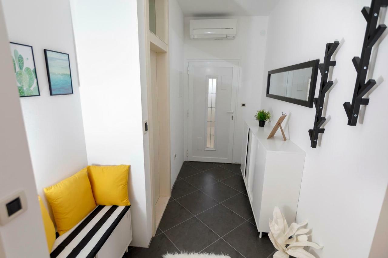 Luxury Villa Castrum Kaštela Extérieur photo